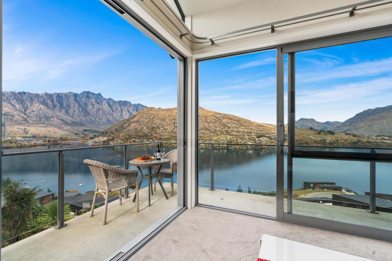 Lakeview Retreat - Queenstown Holiday Home Exterior photo