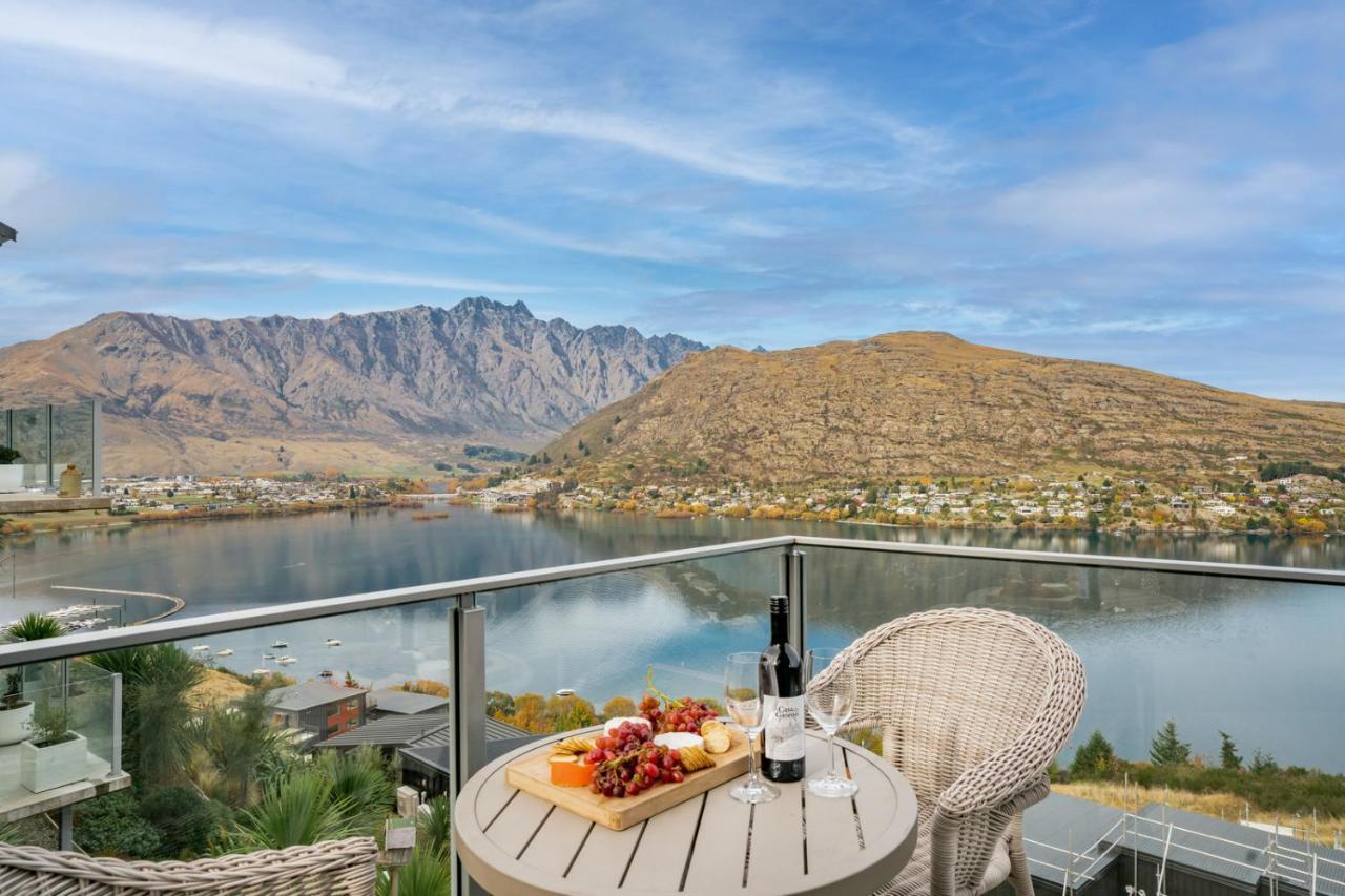 Lakeview Retreat - Queenstown Holiday Home Exterior photo