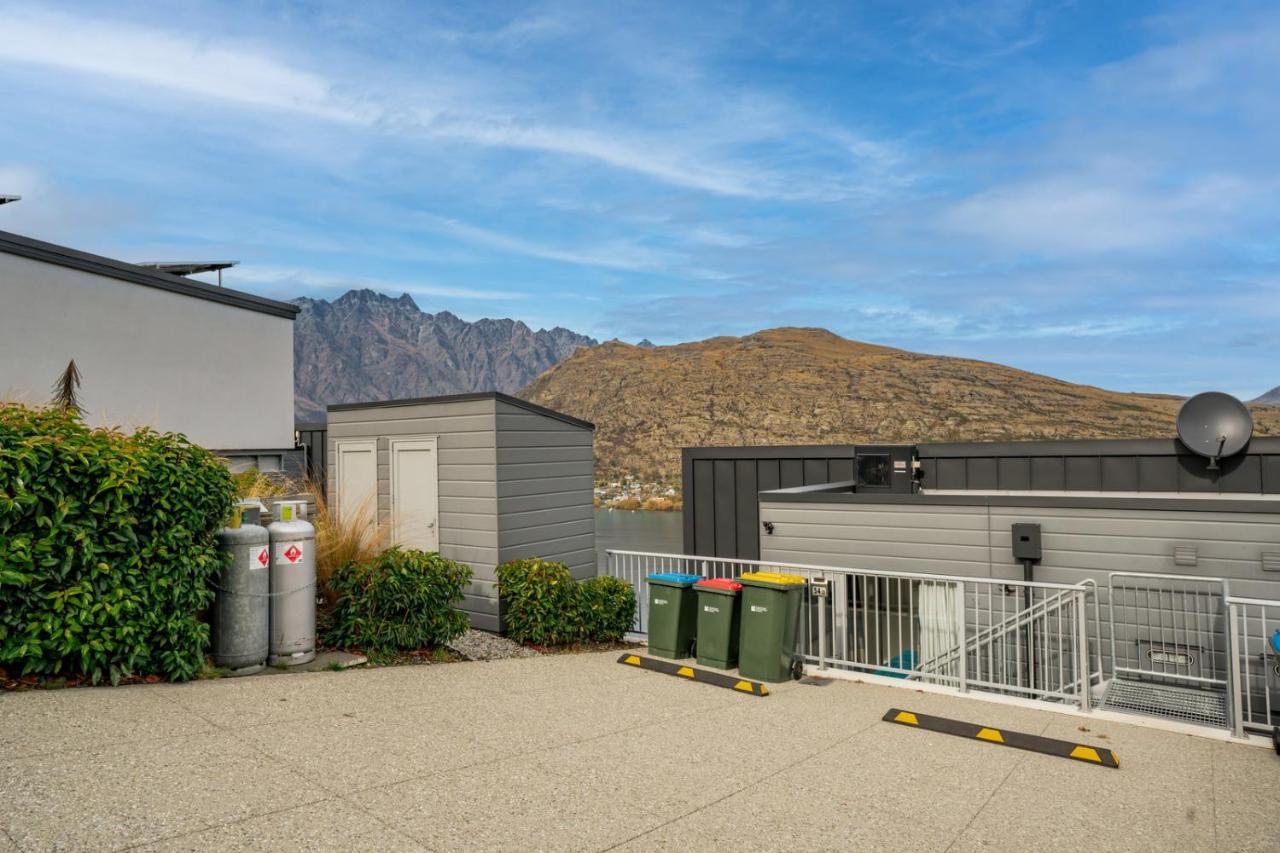 Lakeview Retreat - Queenstown Holiday Home Exterior photo